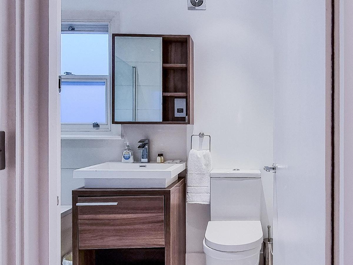 Pass The Keys Family Friendly 2 Bedroom Gem In Shepherd'S Bush ロンドン エクステリア 写真