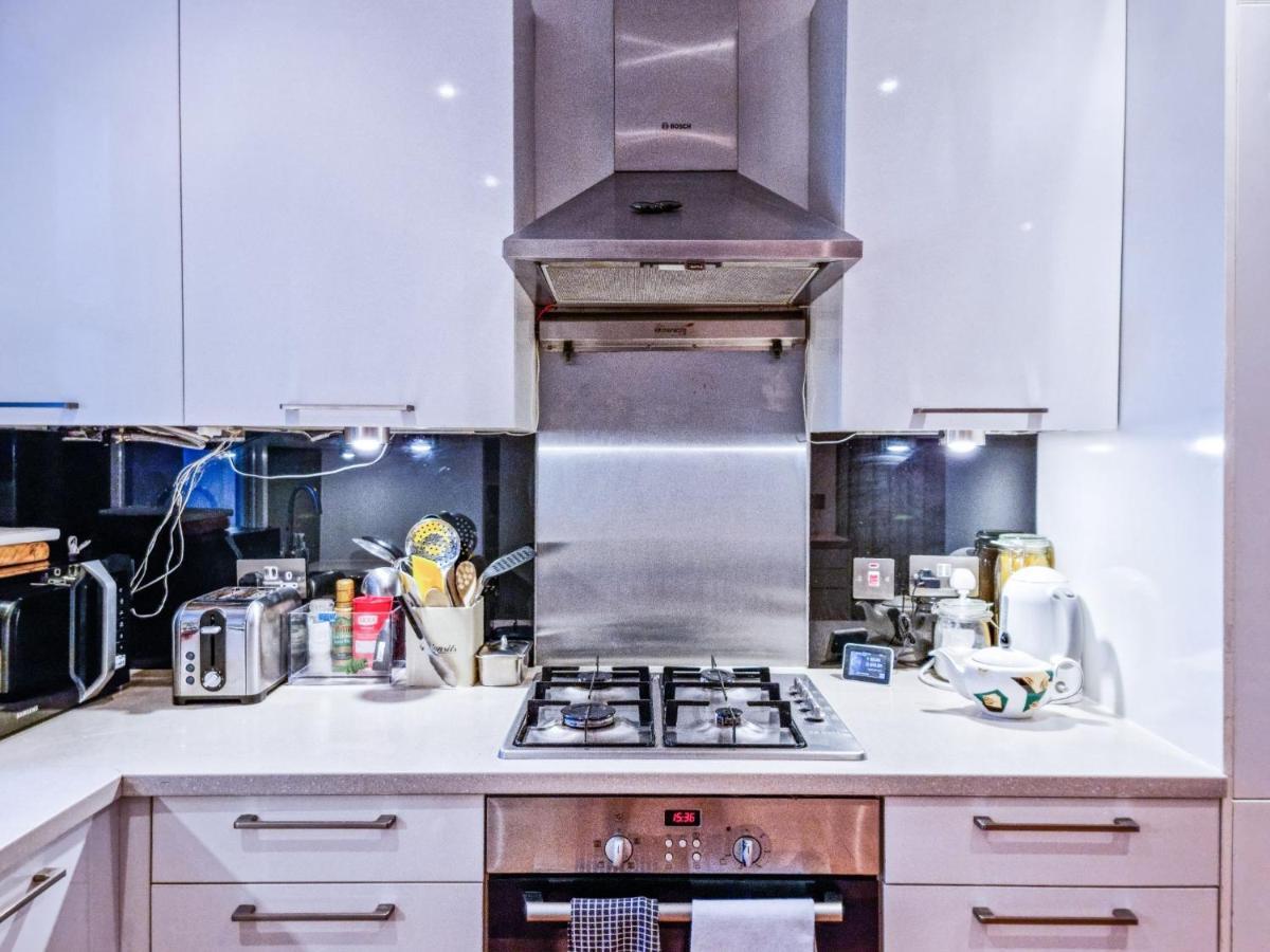 Pass The Keys Family Friendly 2 Bedroom Gem In Shepherd'S Bush ロンドン エクステリア 写真